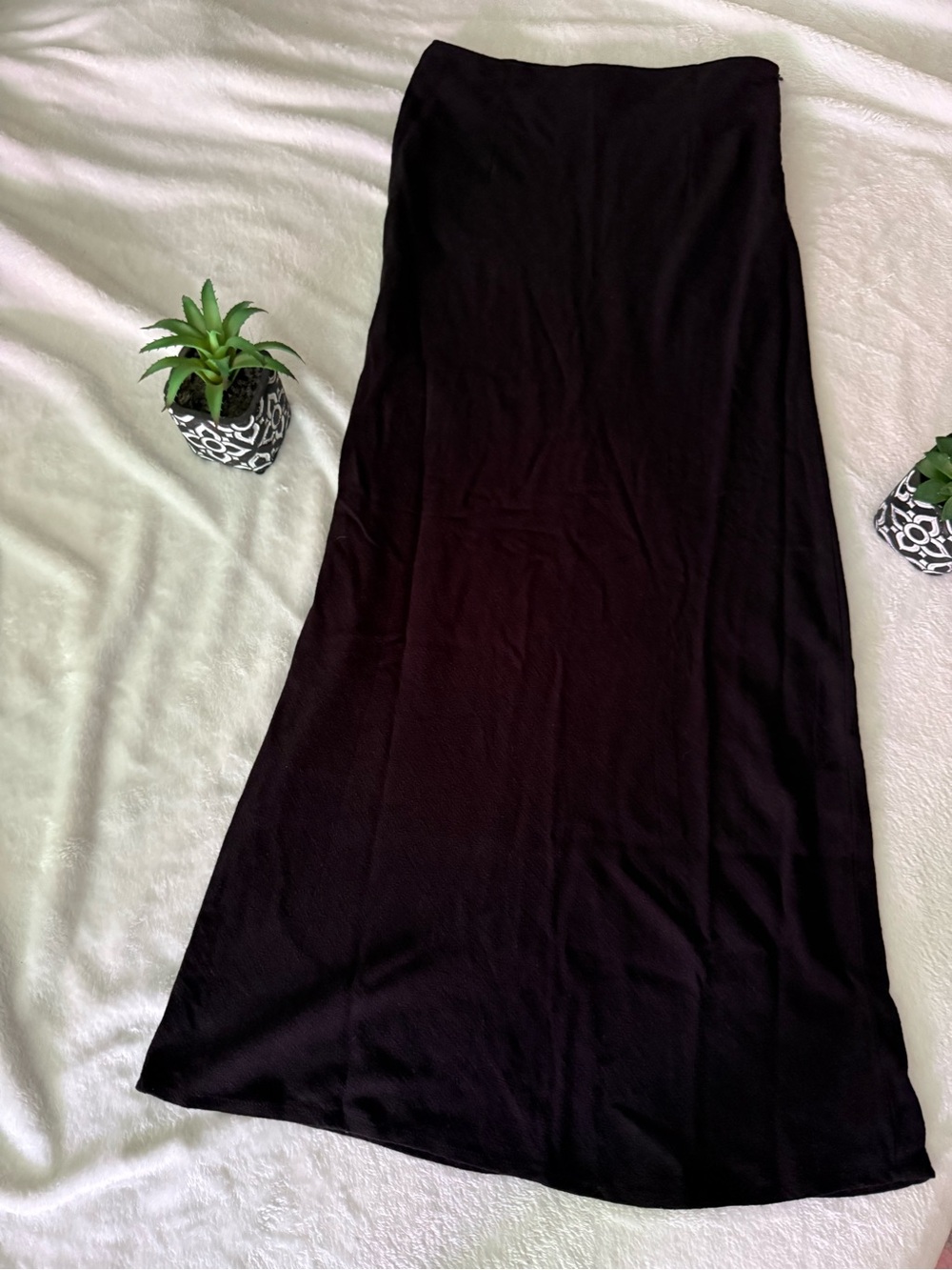 Princess Polly Jodie Black Maxi Skirt Size 6 - Picture 3 of 8
